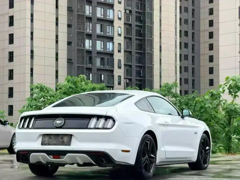 2015 Mustang 2.3T Performance Edition — миниатюра 6