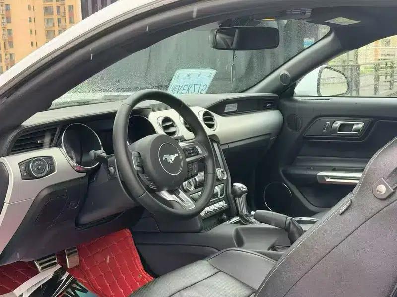 2015 Mustang 2.3T Performance Edition — миниатюра 10