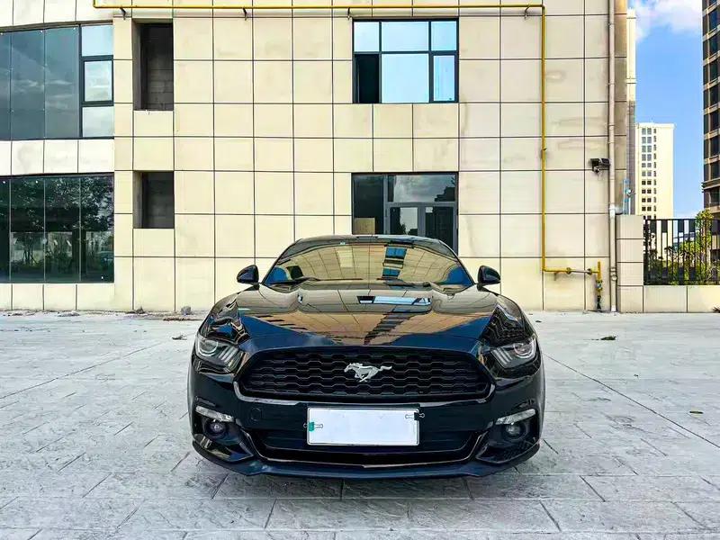 2015 Mustang 2.3T Performance Edition — миниатюра 2