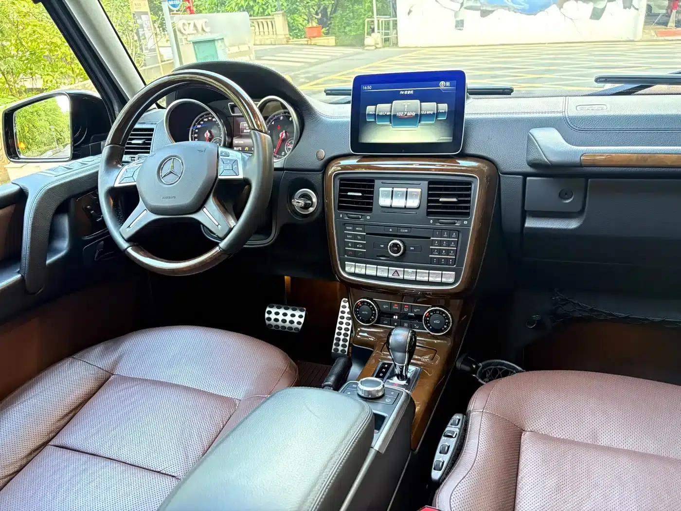 2017 Mercedes-Benz G-Class G 500 — миниатюра 19