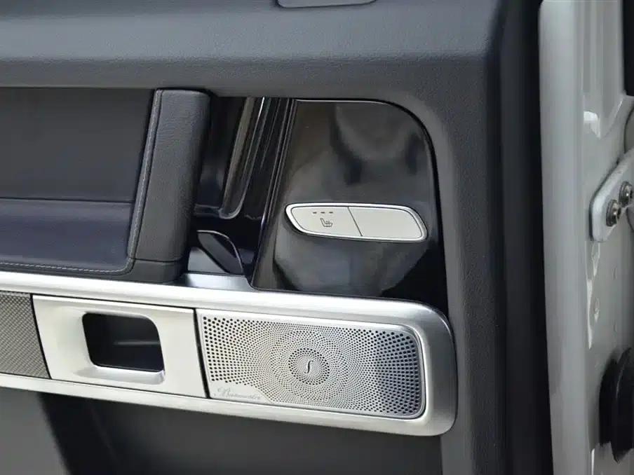 2023 Mercedes-Benz G-Class G 350 — миниатюра 13