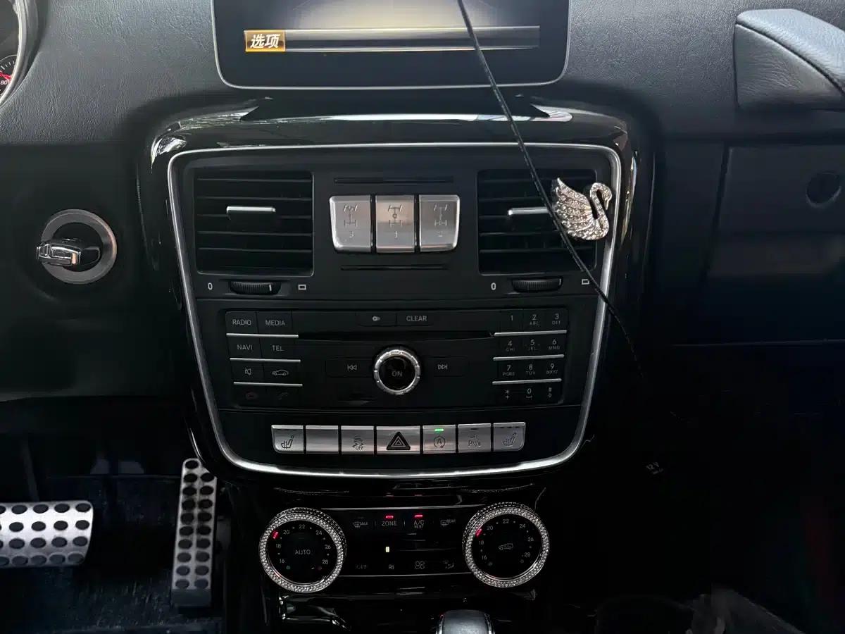 2017 Mercedes-Benz G-Class G 350 d — миниатюра 12