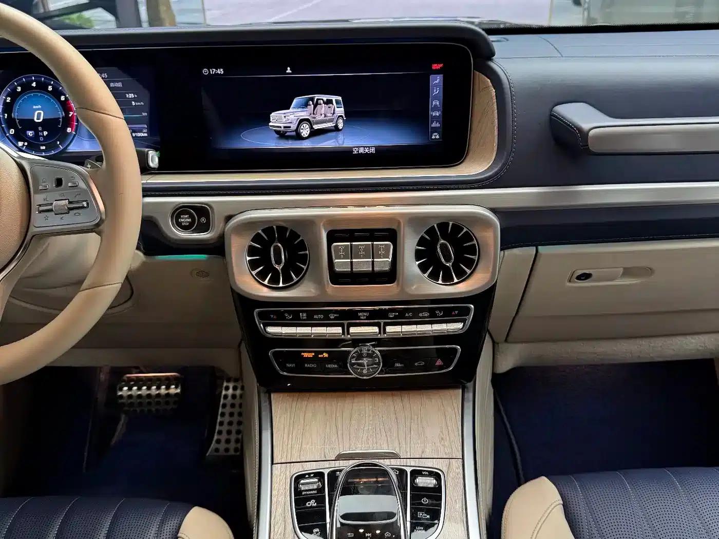 Mercedes-Benz G-Class 2020 G 500 Time Capsule Special Edition — миниатюра 23