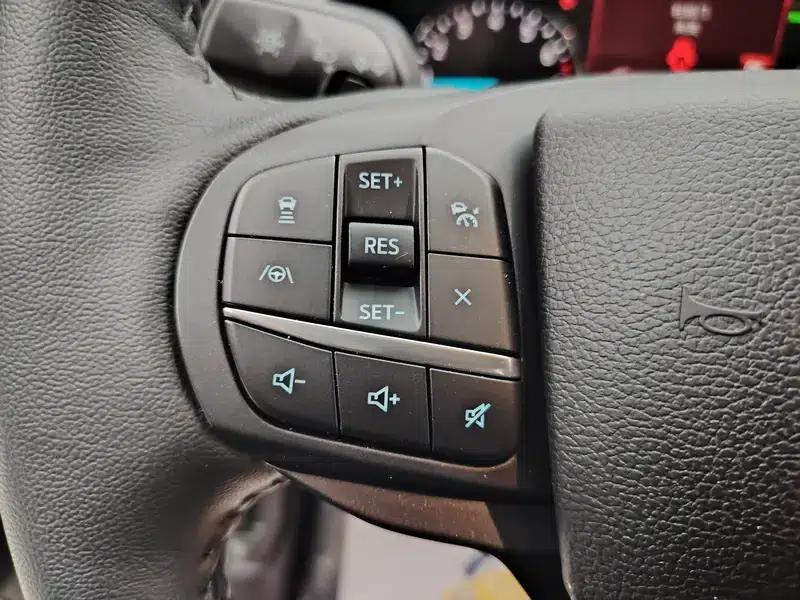 2020 Ford Explorer EcoBoost 285 Rear-Wheel Drive Fashion Edition 6-Seater — миниатюра 5