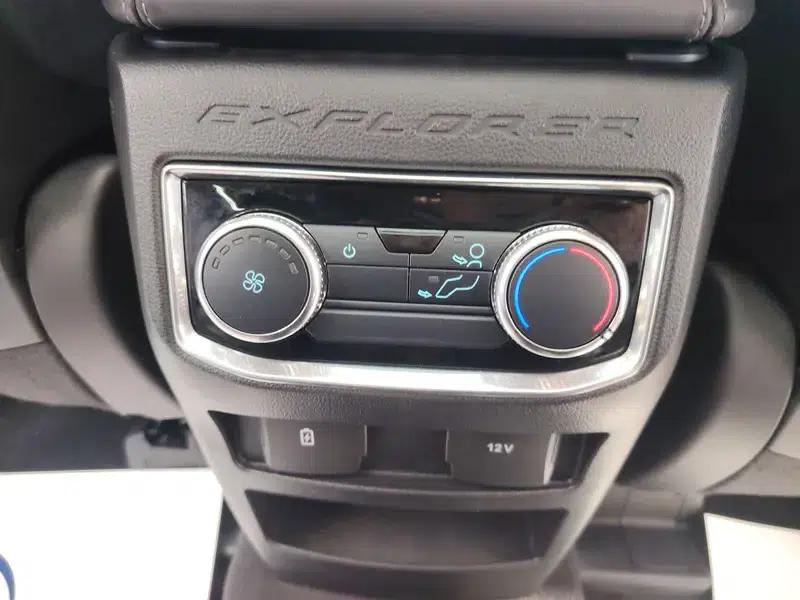 2020 Ford Explorer EcoBoost 285 Rear-Wheel Drive Fashion Edition 6-Seater — миниатюра 8