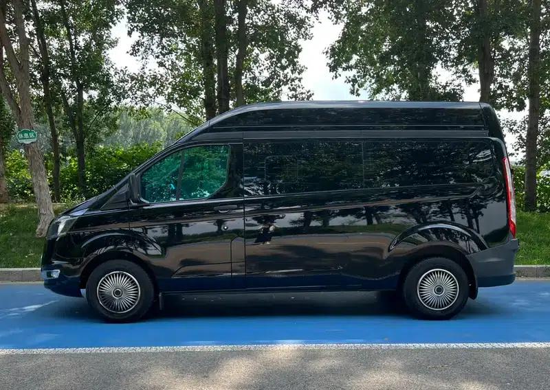 Ford Transit 2021 2.0T Gasoline Automatic Premium Commercial/Vehicle Type, Mid-Wheelbase, Mid-Roof, 7-Seater, China VI Emission Standard — миниатюра 3