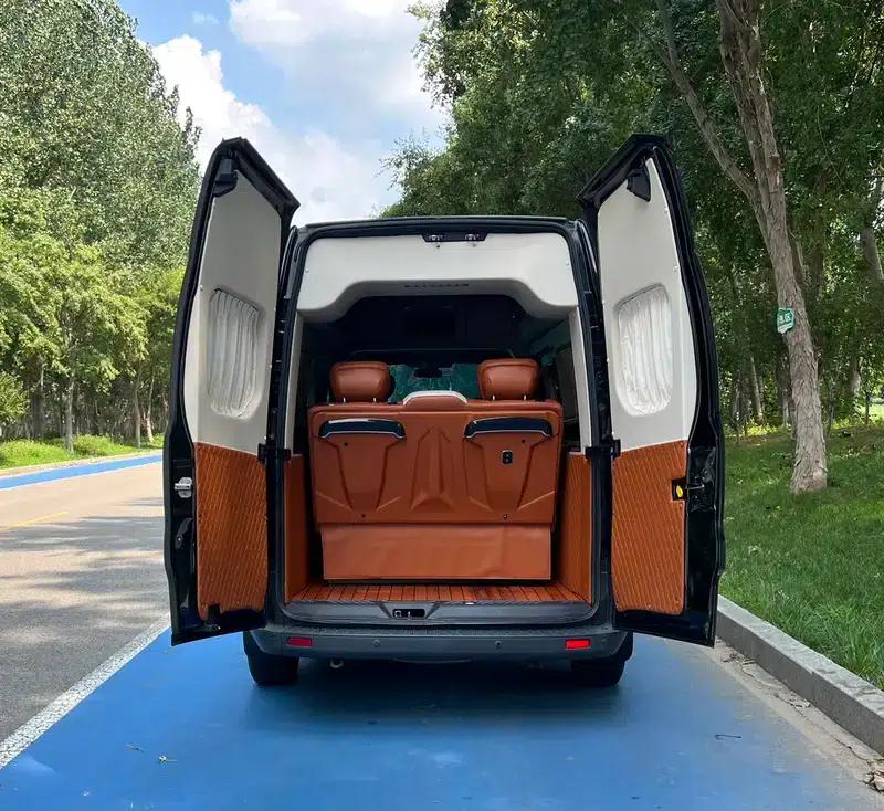 Ford Transit 2021 2.0T Gasoline Automatic Premium Commercial/Vehicle Type, Mid-Wheelbase, Mid-Roof, 7-Seater, China VI Emission Standard — миниатюра 8