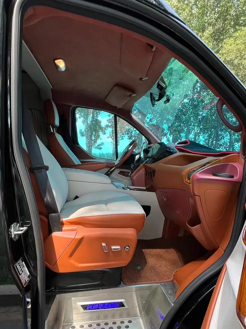 Ford Transit 2021 2.0T Gasoline Automatic Premium Commercial/Vehicle Type, Mid-Wheelbase, Mid-Roof, 7-Seater, China VI Emission Standard — миниатюра 10