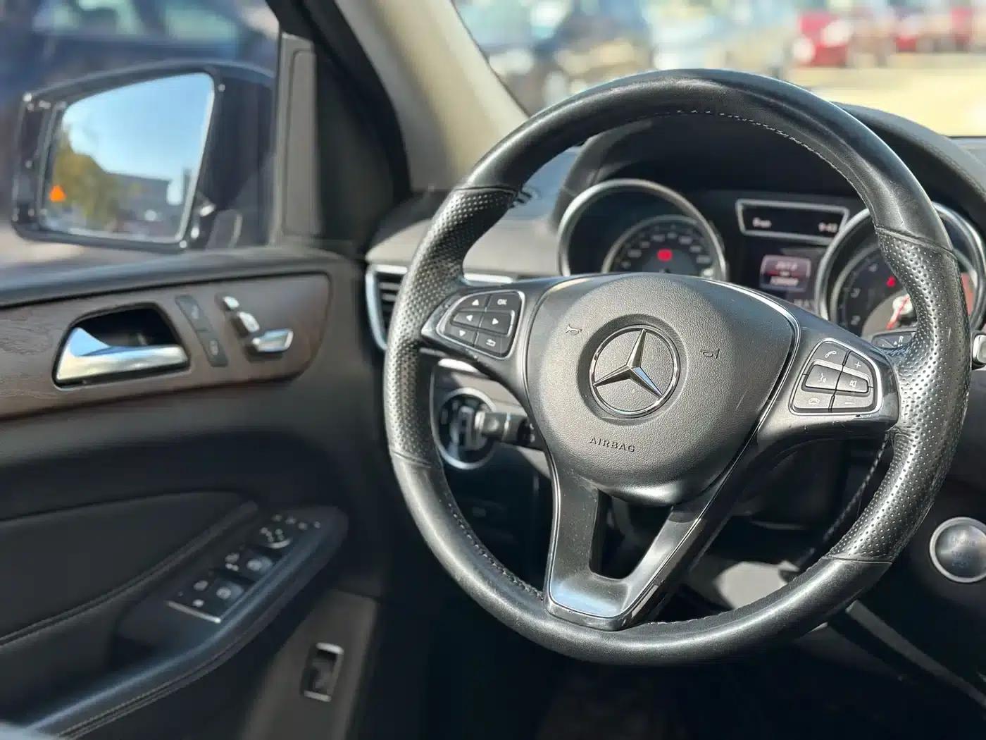 Imported Mercedes-Benz GLE 2017 GLE 320 4MATIC Dynamic — миниатюра 16