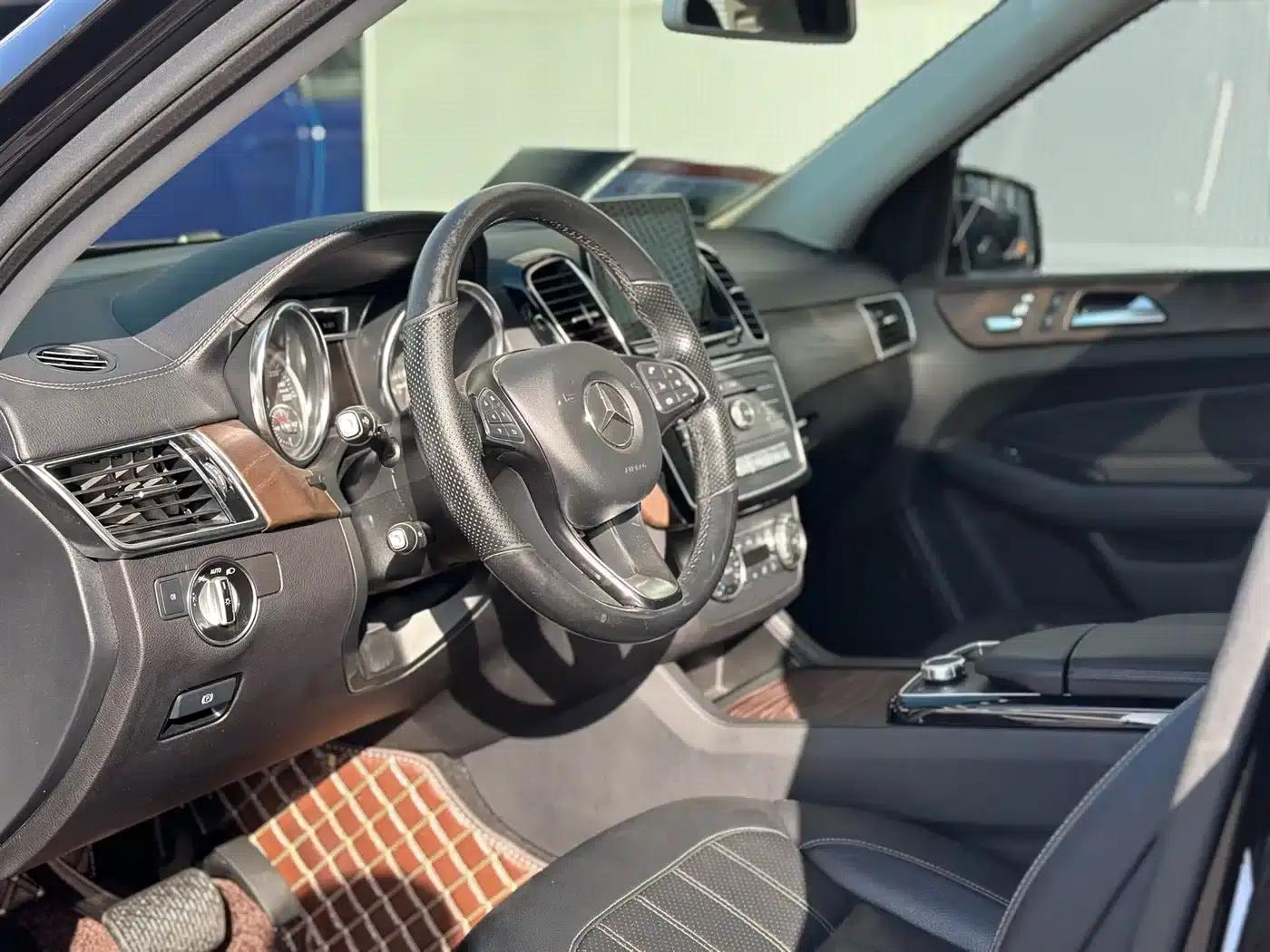 Imported Mercedes-Benz GLE 2017 GLE 320 4MATIC Dynamic — миниатюра 8