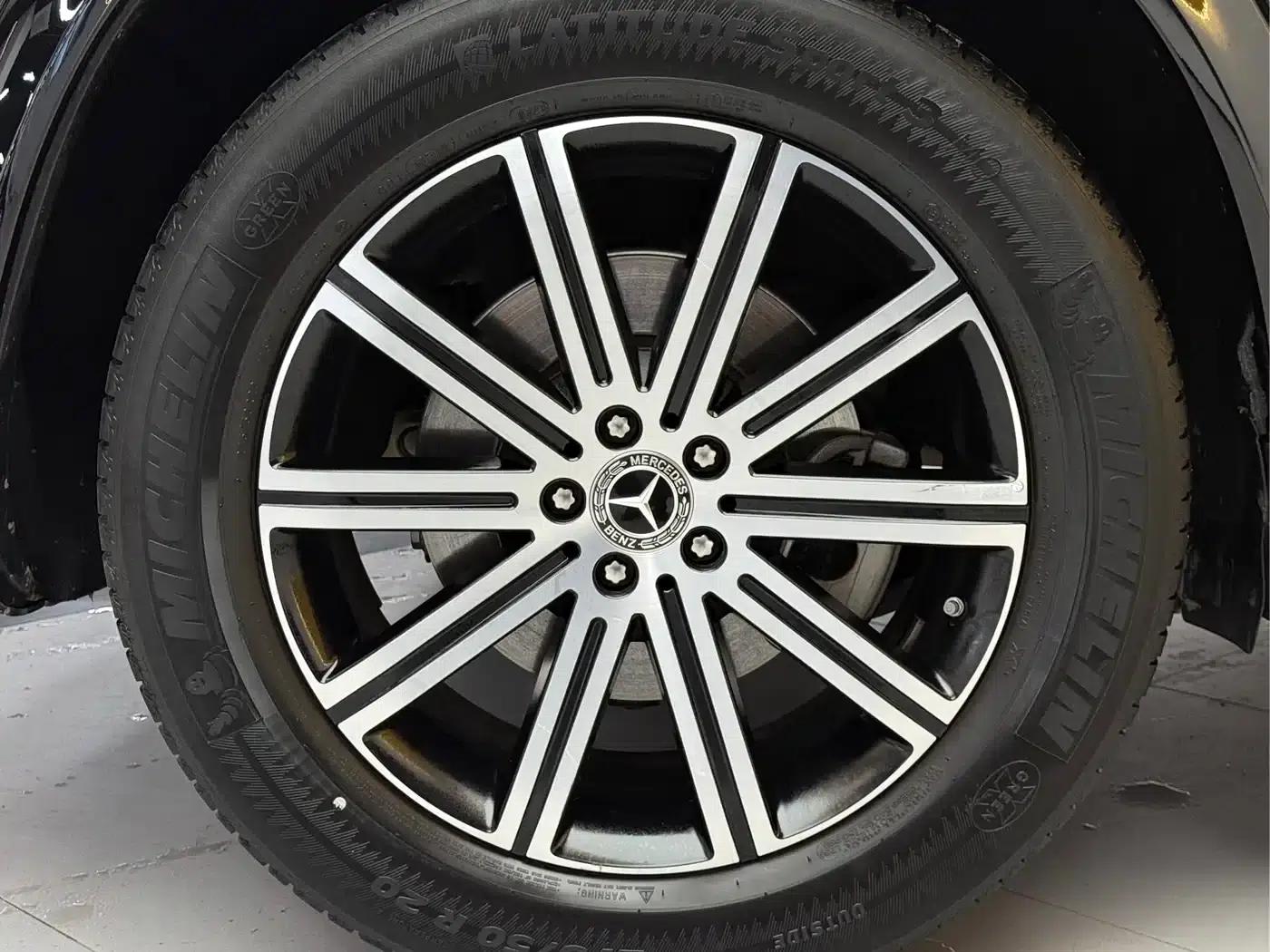 Imported Mercedes-Benz GLE 2024 GLE 350 4MATIC Fashion Model — миниатюра 21