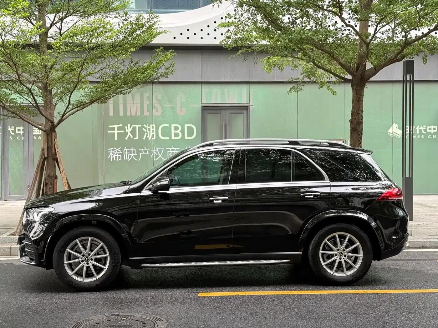 Imported Mercedes-Benz GLE 2020 Facelift GLE 350 4MATIC Fashion Special Edition — миниатюра 3