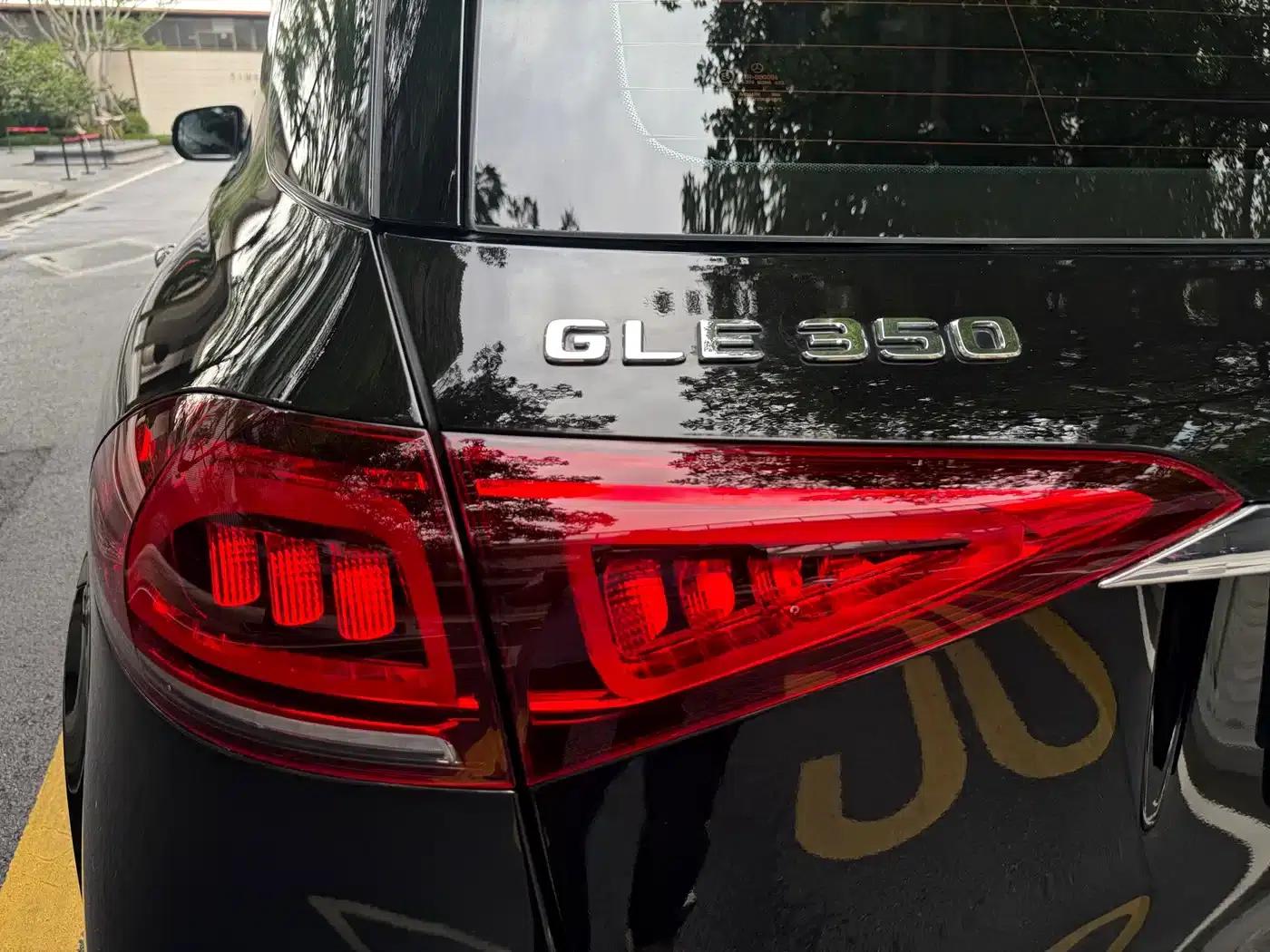 Imported Mercedes-Benz GLE 2020 Facelift GLE 350 4MATIC Fashion Special Edition — миниатюра 21