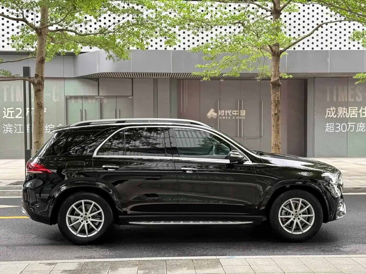 Imported Mercedes-Benz GLE 2020 Facelift GLE 350 4MATIC Fashion Special Edition — миниатюра 7