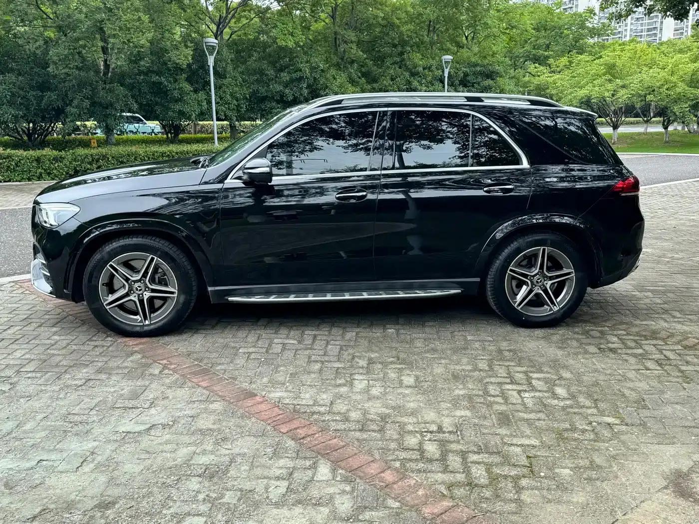 Imported Mercedes-Benz GLE 2020 Facelift GLE 450 4MATIC Fashion Model — миниатюра 3