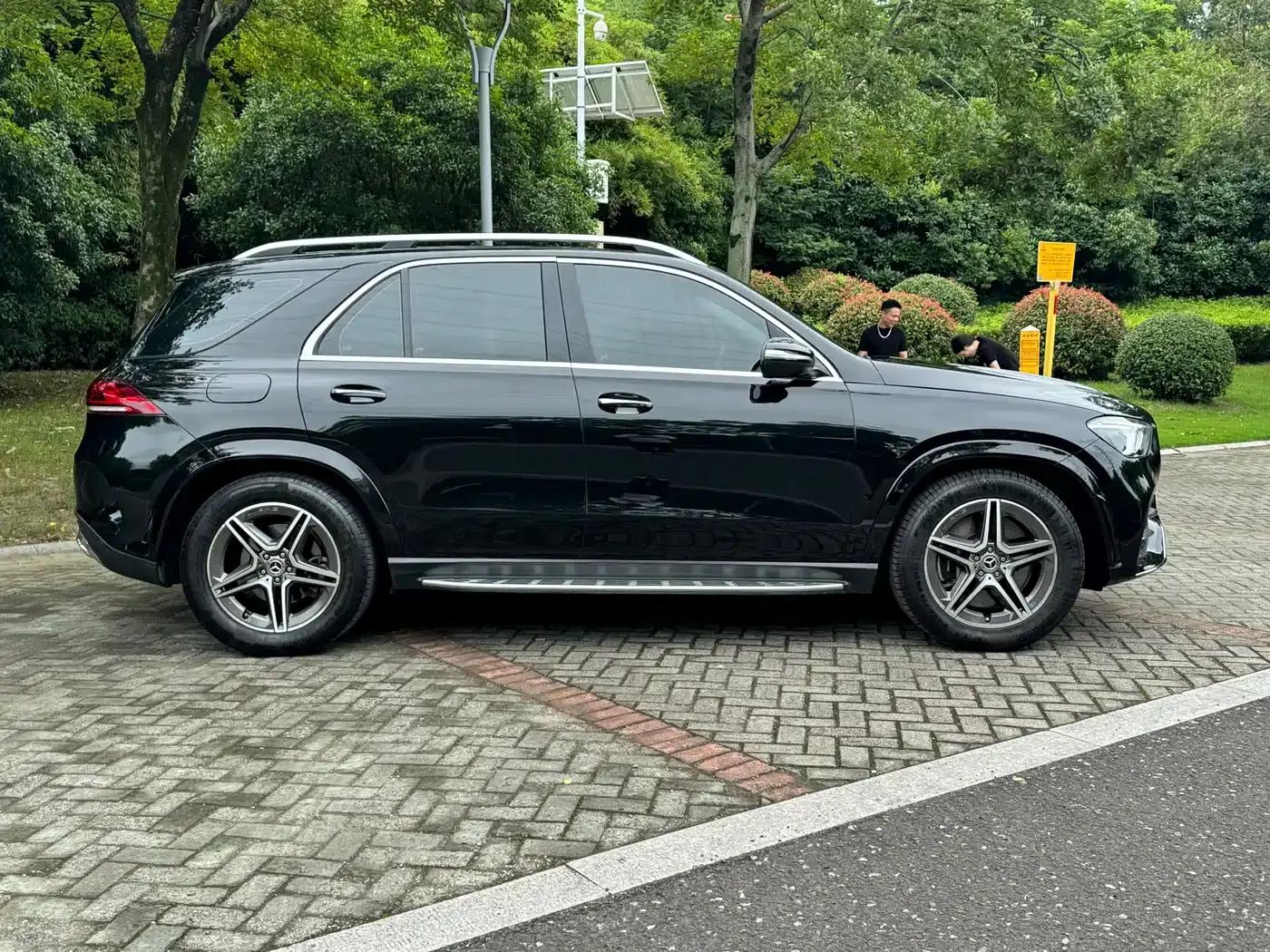 Imported Mercedes-Benz GLE 2020 Facelift GLE 450 4MATIC Fashion Model — миниатюра 6