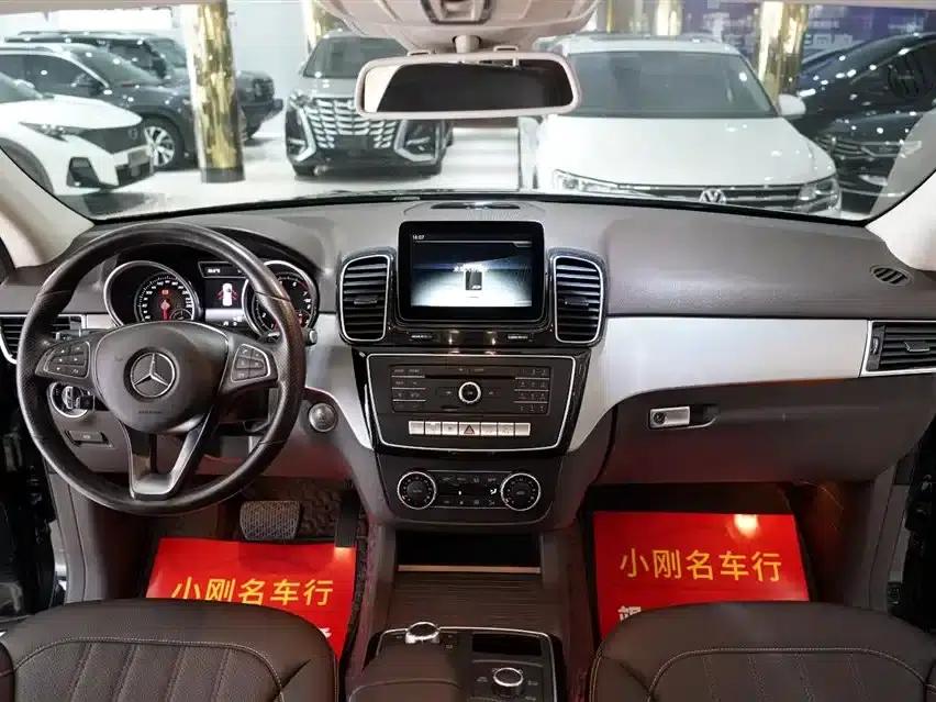 Imported Mercedes-Benz GLE 2017 GLE 400 4MATIC — миниатюра 4