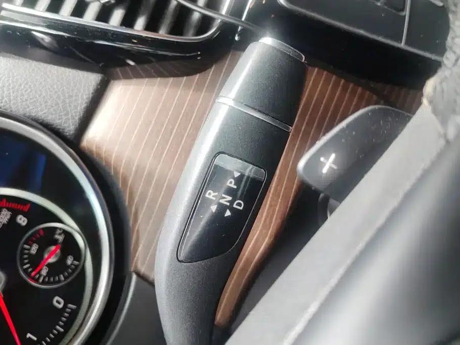 Imported Mercedes-Benz GLE 2018 GLE 320 4MATIC Luxury Edition — миниатюра 16