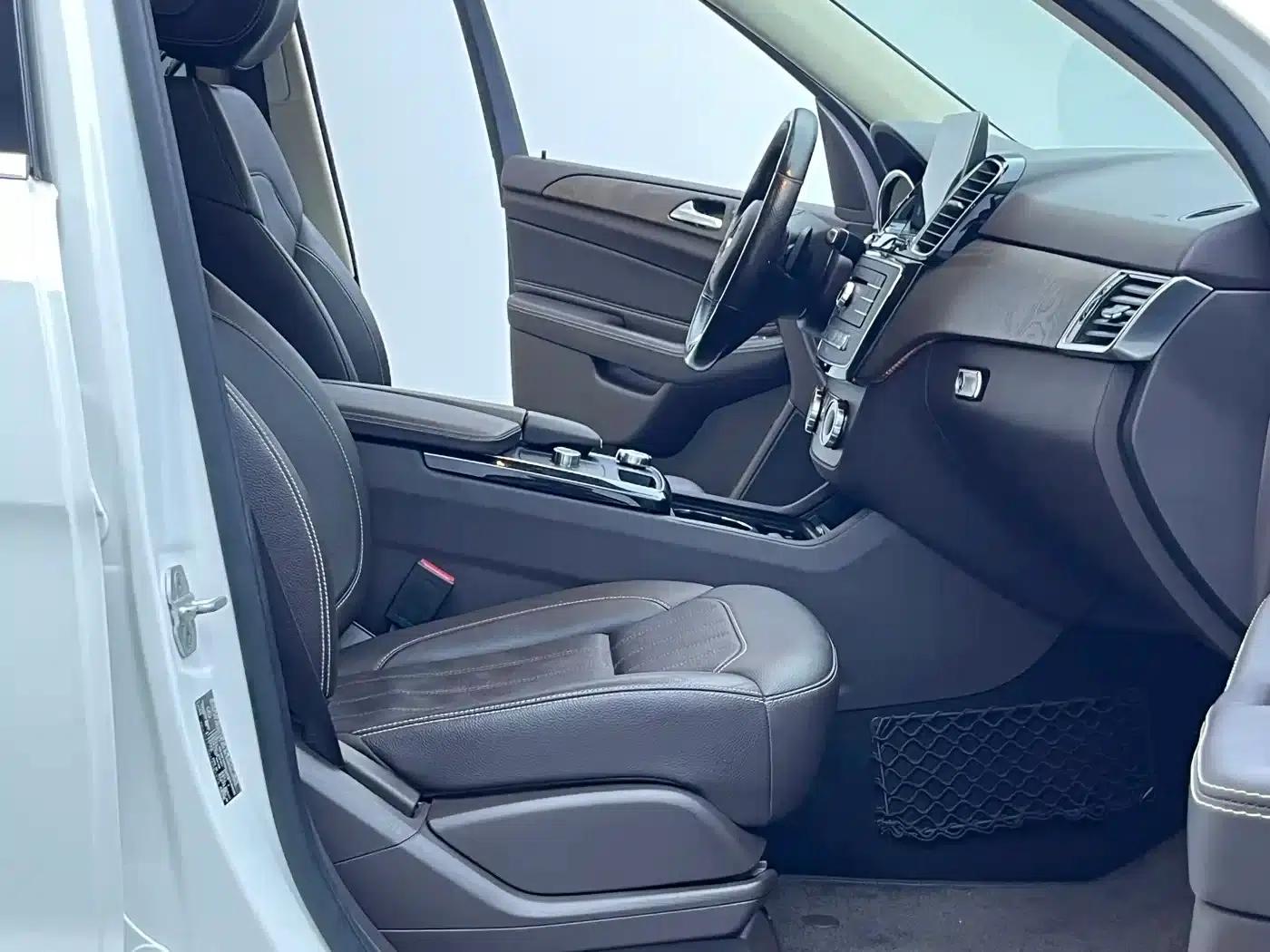 Imported Mercedes-Benz GLE 2016 GLE 320 4MATIC Luxury — миниатюра 13
