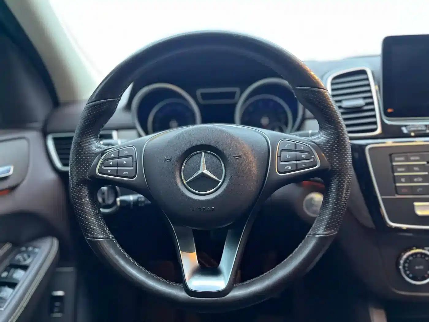 Imported Mercedes-Benz GLE 2016 GLE 320 4MATIC Luxury — миниатюра 7
