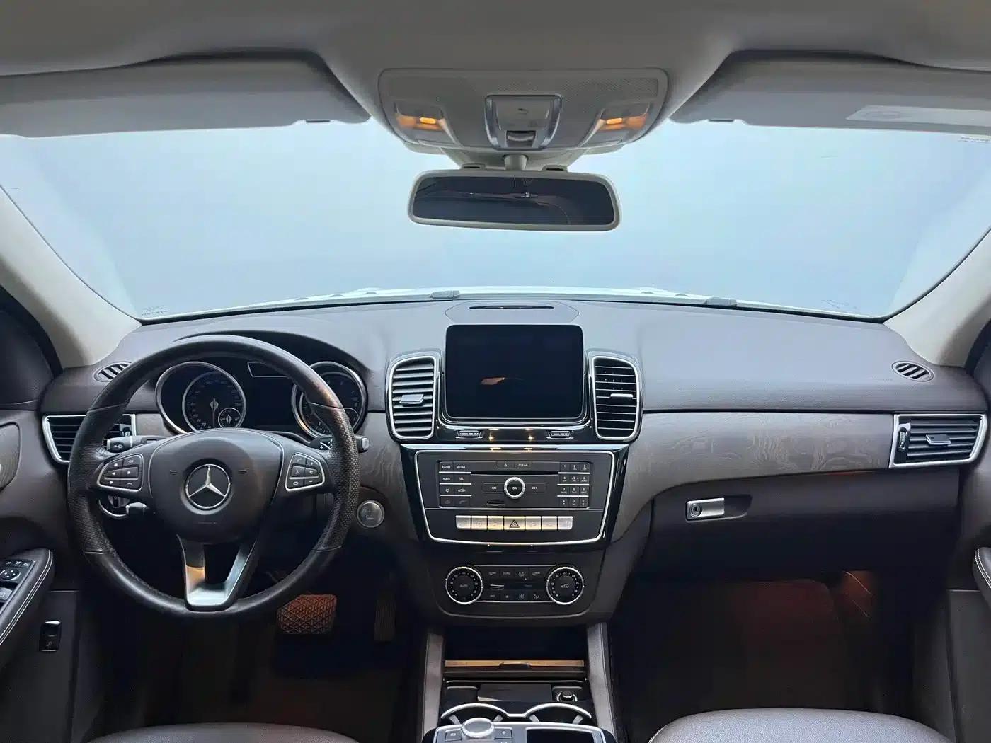 Imported Mercedes-Benz GLE 2016 GLE 320 4MATIC Luxury — миниатюра 9