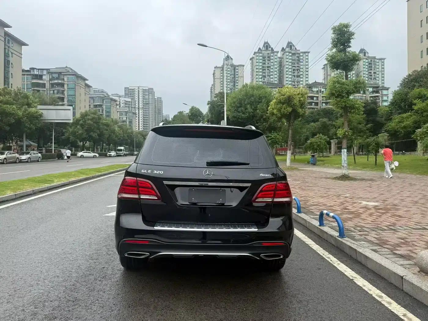 Imported Mercedes-Benz GLE 2017 GLE 320 4MATIC Dynamic — миниатюра 9