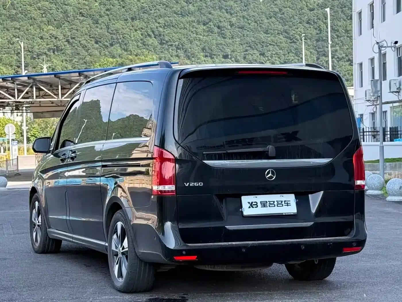 Mercedes-Benz V-Class 2022 V 260 Premium Edition — миниатюра 15