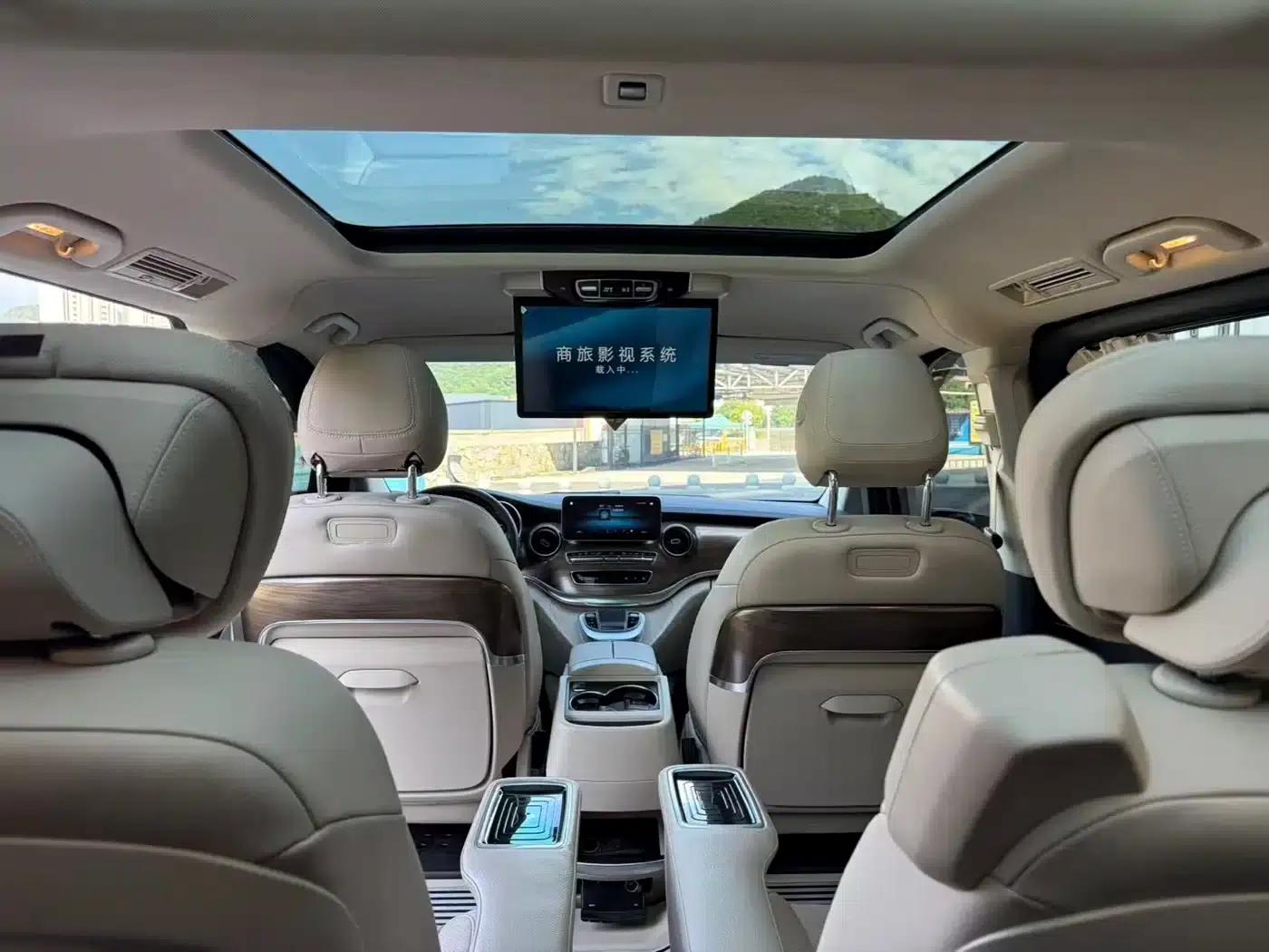 Mercedes-Benz V-Class 2022 V 260 Premium Edition — миниатюра 8