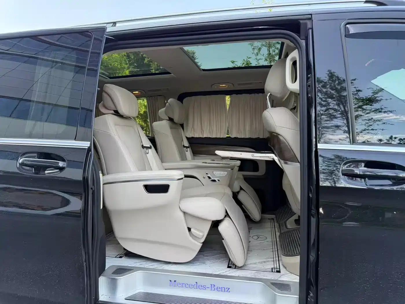 Mercedes-Benz V-Class 2022 V 260 Premium Edition — миниатюра 9