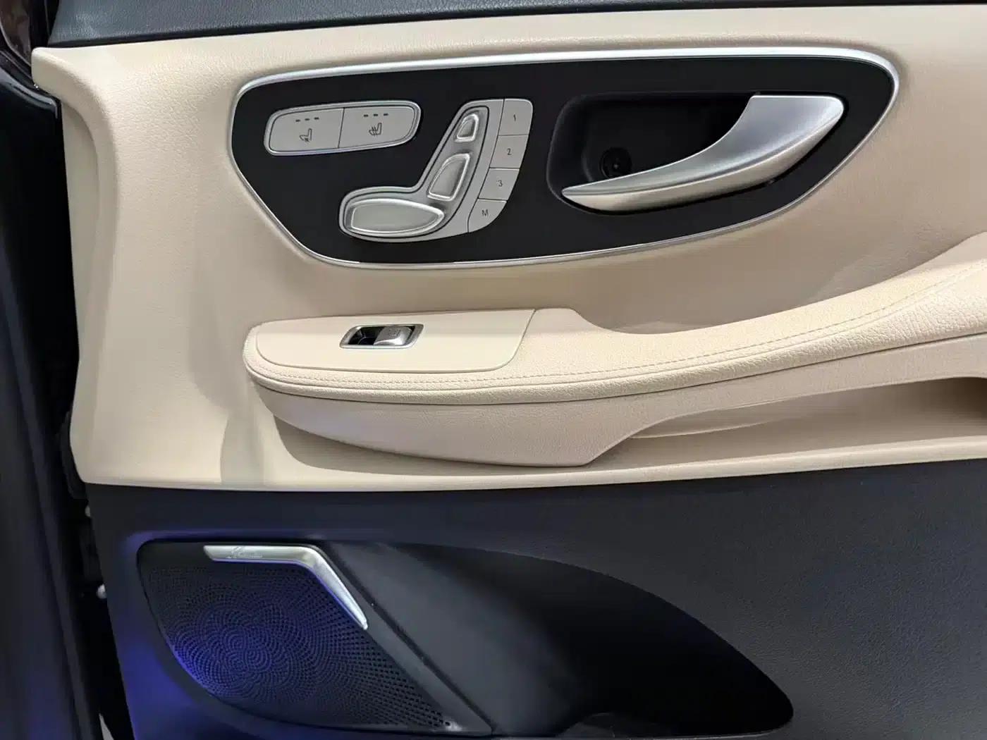 Mercedes-Benz V-Class 2022 V 260 Premium Edition — миниатюра 10