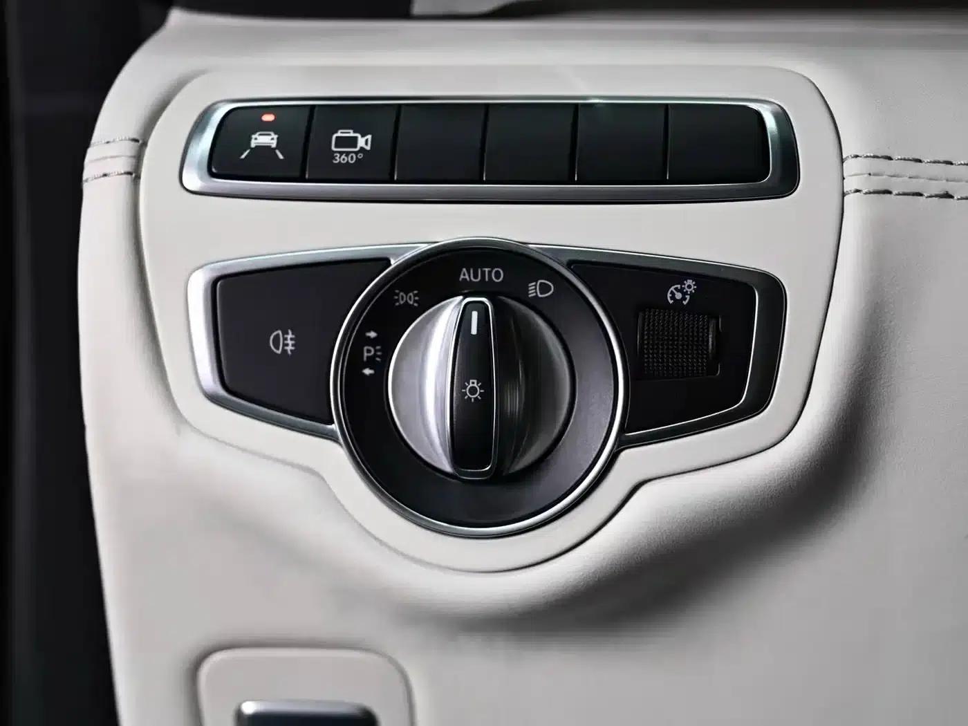 Mercedes-Benz V-Class 2018 V 260 L Premium Extended Edition (China VI Emission Standard) — миниатюра 18