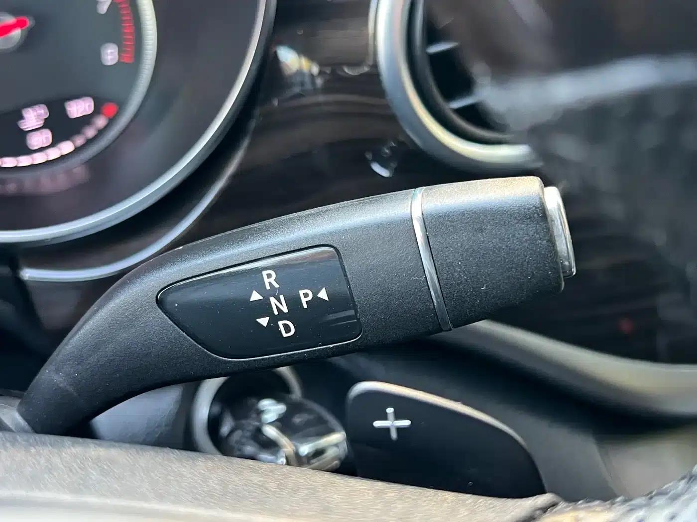 Mercedes-Benz V-Class 2018 V 260 Navigator Edition (China VI Emission Standard) — миниатюра 18