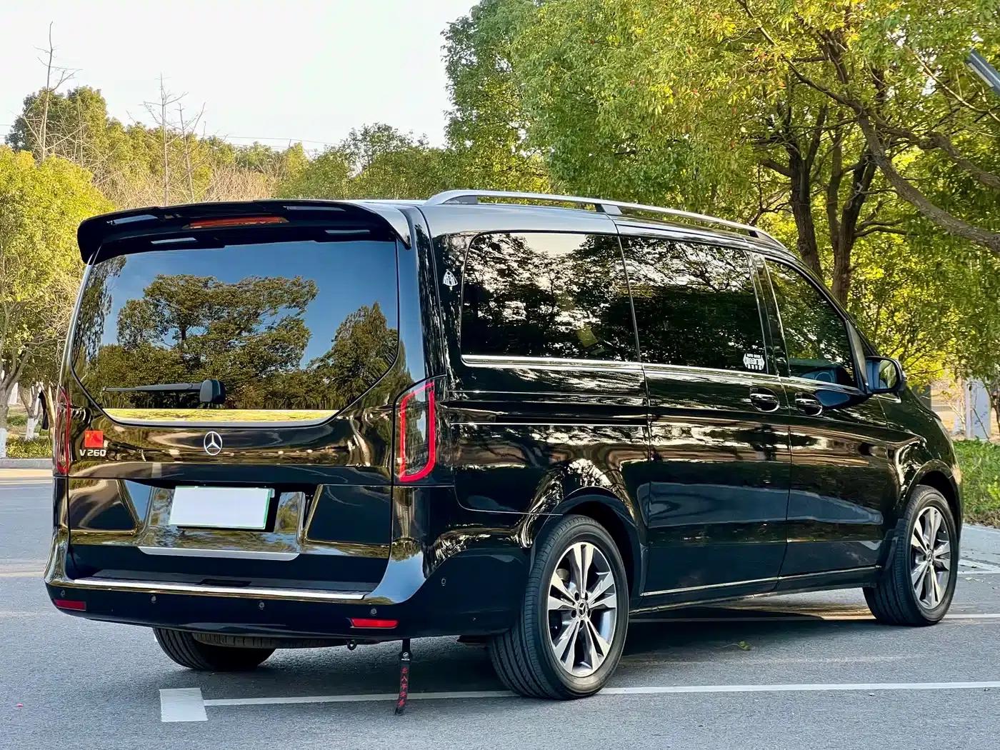Mercedes-Benz V-Class 2018 V 260 Navigator Edition (China VI Emission Standard) — миниатюра 3