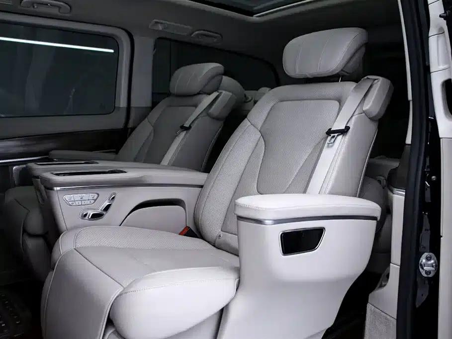 Mercedes-Benz V-Class 2022 V 260 L Long Wheelbase Premium Edition — миниатюра 14