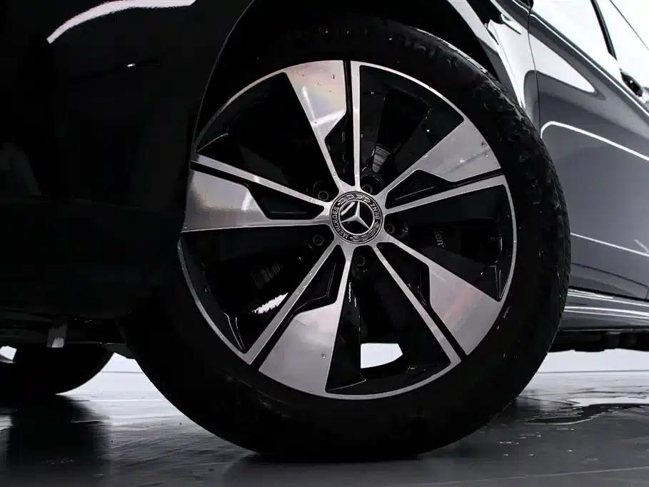 Mercedes-Benz V-Class 2022 V 260 L Long Wheelbase Premium Edition — миниатюра 16