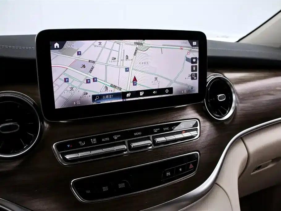 Mercedes-Benz V-Class 2022 V 260 L Long Wheelbase Premium Edition — миниатюра 8