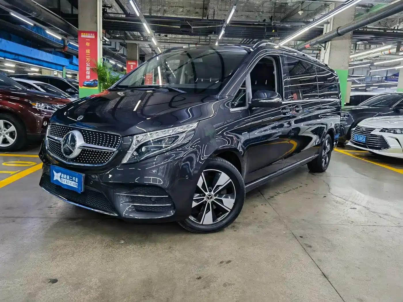 Mercedes-Benz V-Class 2020 V 260 L Long Wheelbase Luxury Edition — миниатюра 1