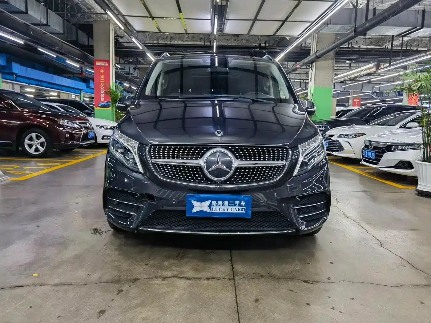Mercedes-Benz V-Class 2020 V 260 L Long Wheelbase Luxury Edition — миниатюра 2