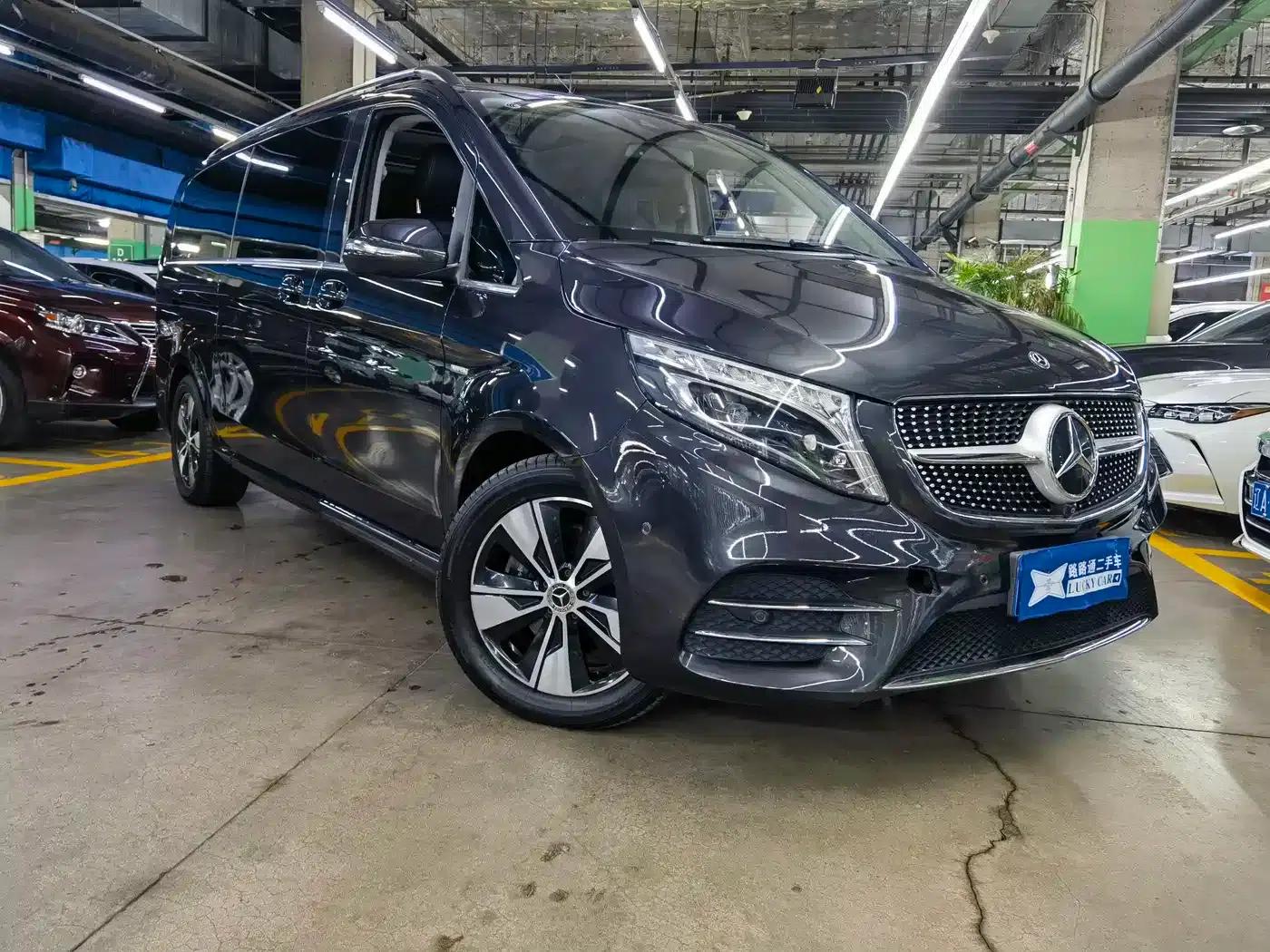 Mercedes-Benz V-Class 2020 V 260 L Long Wheelbase Luxury Edition — миниатюра 3