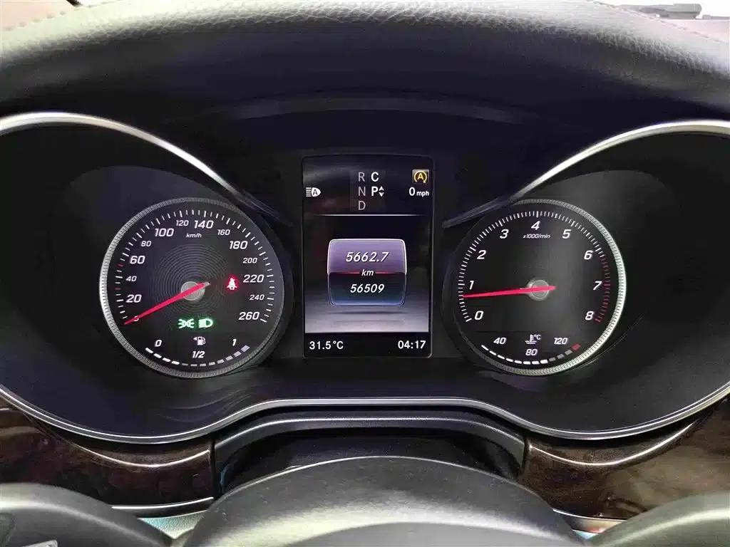 Mercedes-Benz V-Class 2018 V 260 Premium Edition (China VI Emission Standard) — миниатюра 17