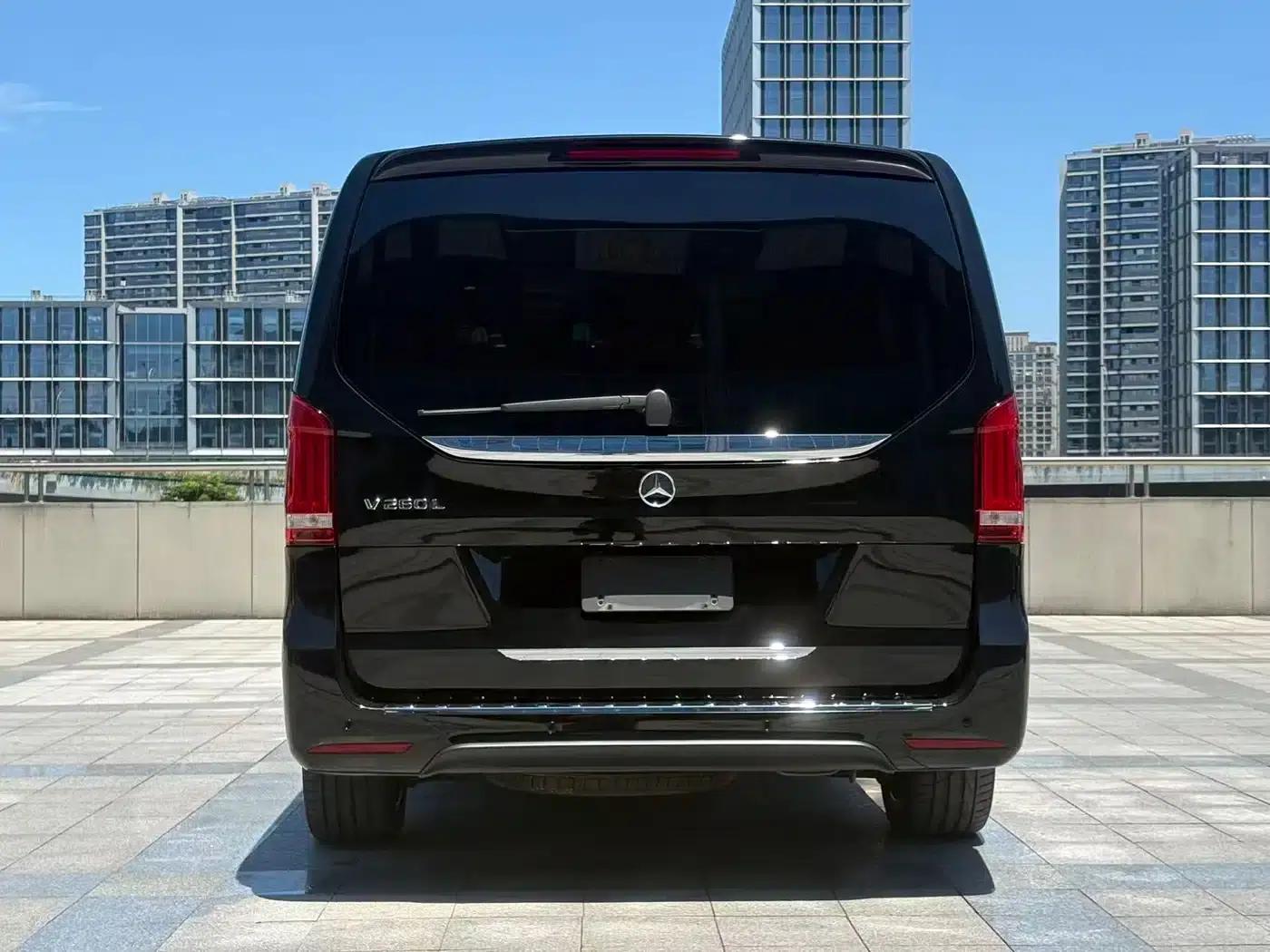 Mercedes-Benz V-Class 2021 V 260 L Long Wheelbase Luxury Edition — миниатюра 13