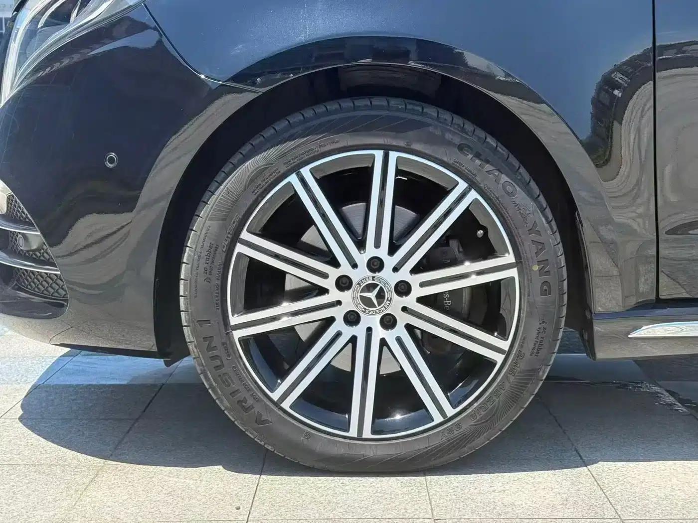 Mercedes-Benz V-Class 2021 V 260 L Long Wheelbase Luxury Edition — миниатюра 14