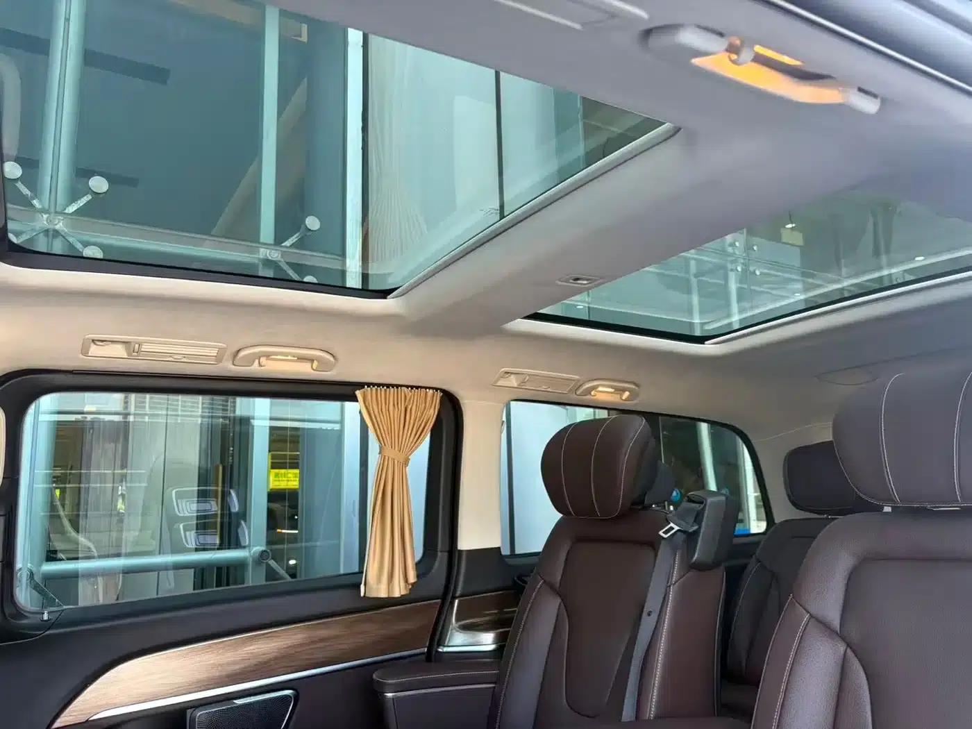 Mercedes-Benz V-Class 2021 V 260 L Long Wheelbase Luxury Edition — миниатюра 9