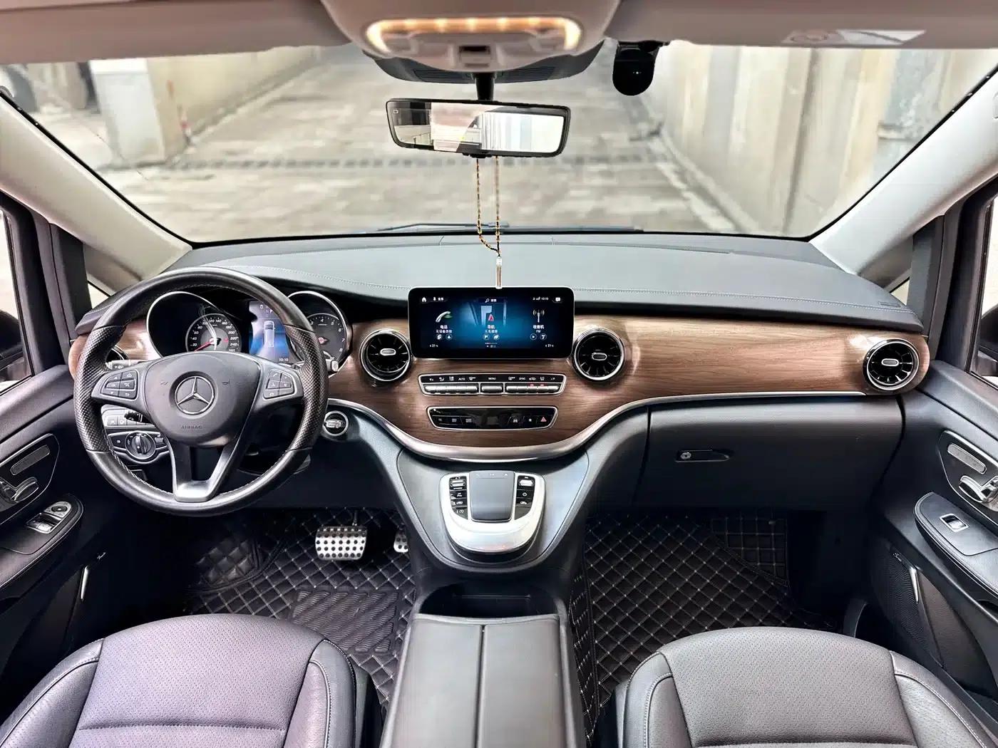 Mercedes-Benz V-Class 2021 V 260 L Long Wheelbase Luxury Edition — миниатюра 11