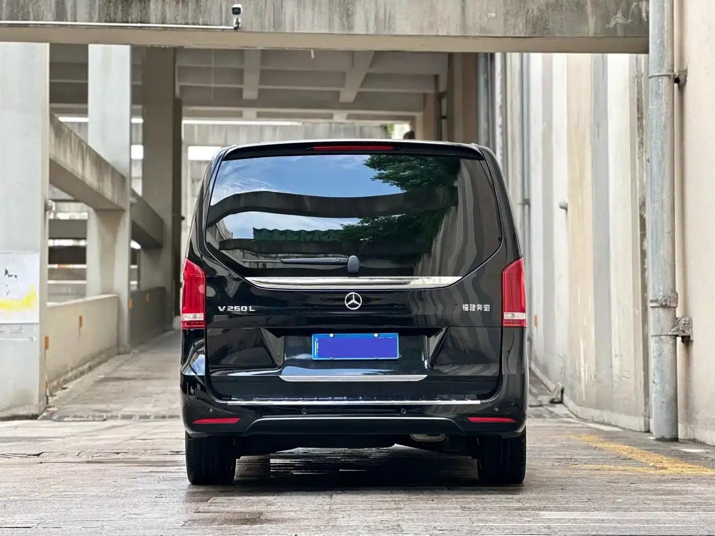 Mercedes-Benz V-Class 2021 V 260 L Long Wheelbase Luxury Edition — миниатюра 5