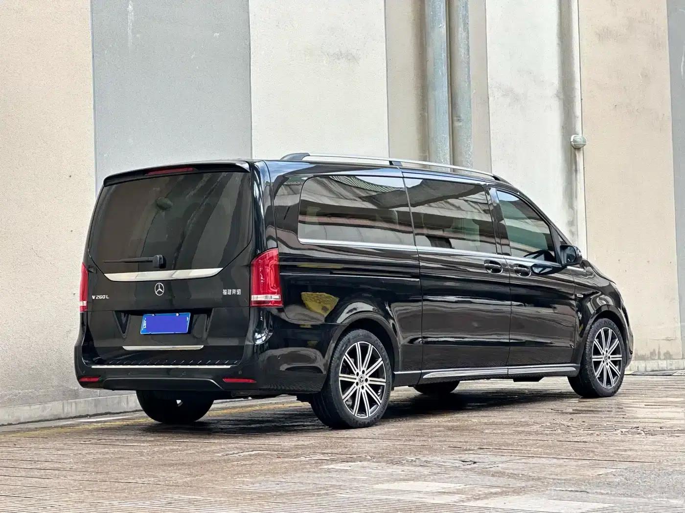 Mercedes-Benz V-Class 2021 V 260 L Long Wheelbase Luxury Edition — миниатюра 6