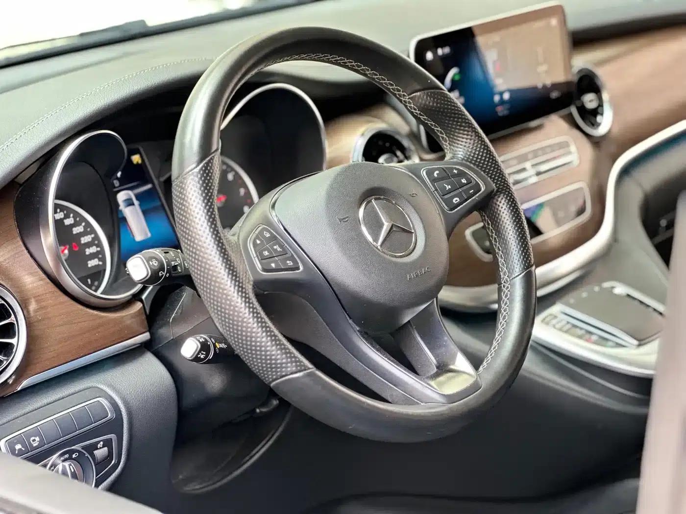 Mercedes-Benz V-Class 2021 V 260 L Long Wheelbase Luxury Edition — миниатюра 10