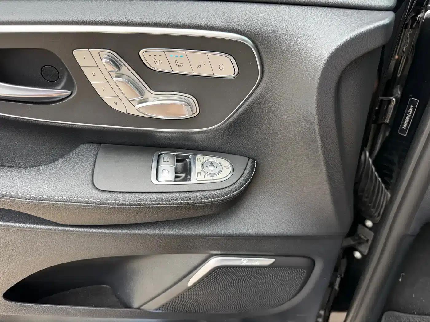 Mercedes-Benz V-Class 2018 V 260 Premium Edition (China VI Emission Standard) — миниатюра 4