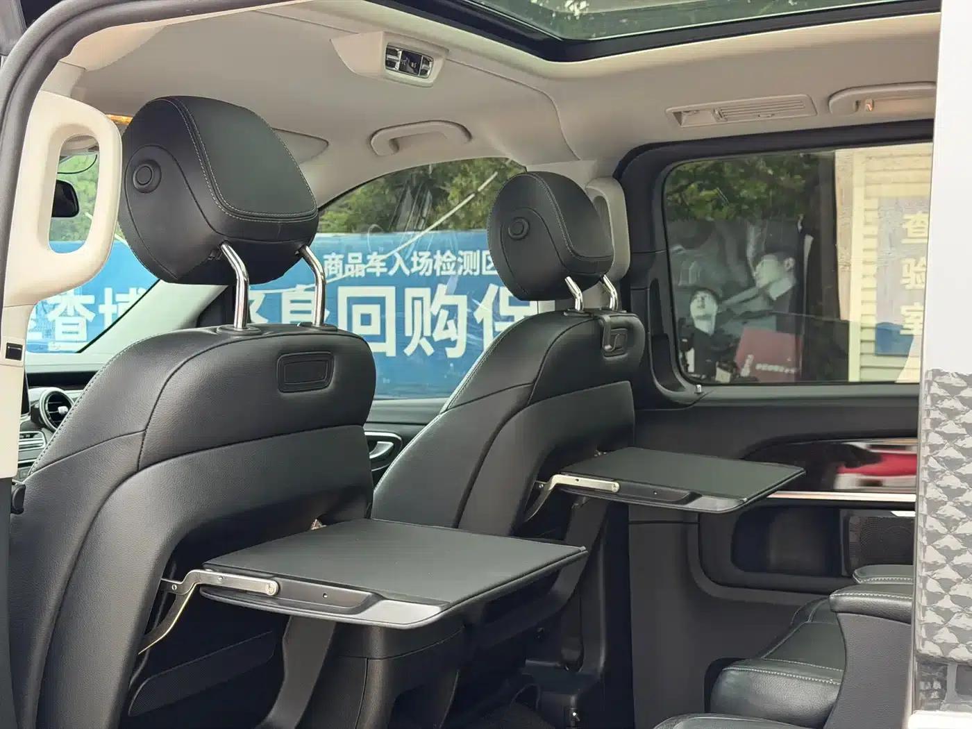 Mercedes-Benz V-Class 2018 V 260 Premium Edition (China VI Emission Standard) — миниатюра 7