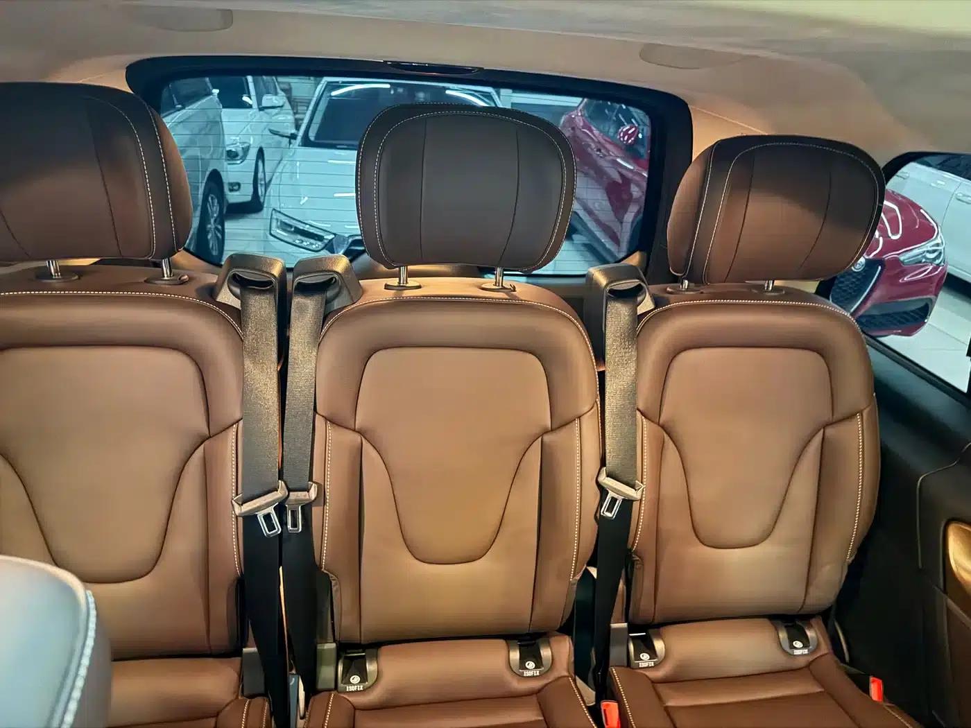 Mercedes-Benz V-Class 2022 V 260 L Long Wheelbase Luxury Edition — миниатюра 11